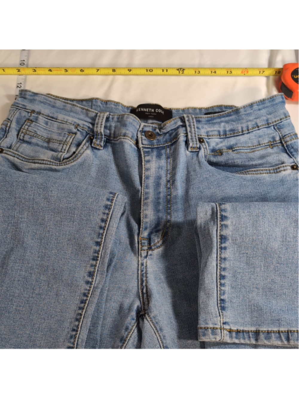 Kenneth Cole New York Athletic Fit Jeans size 34x32😃